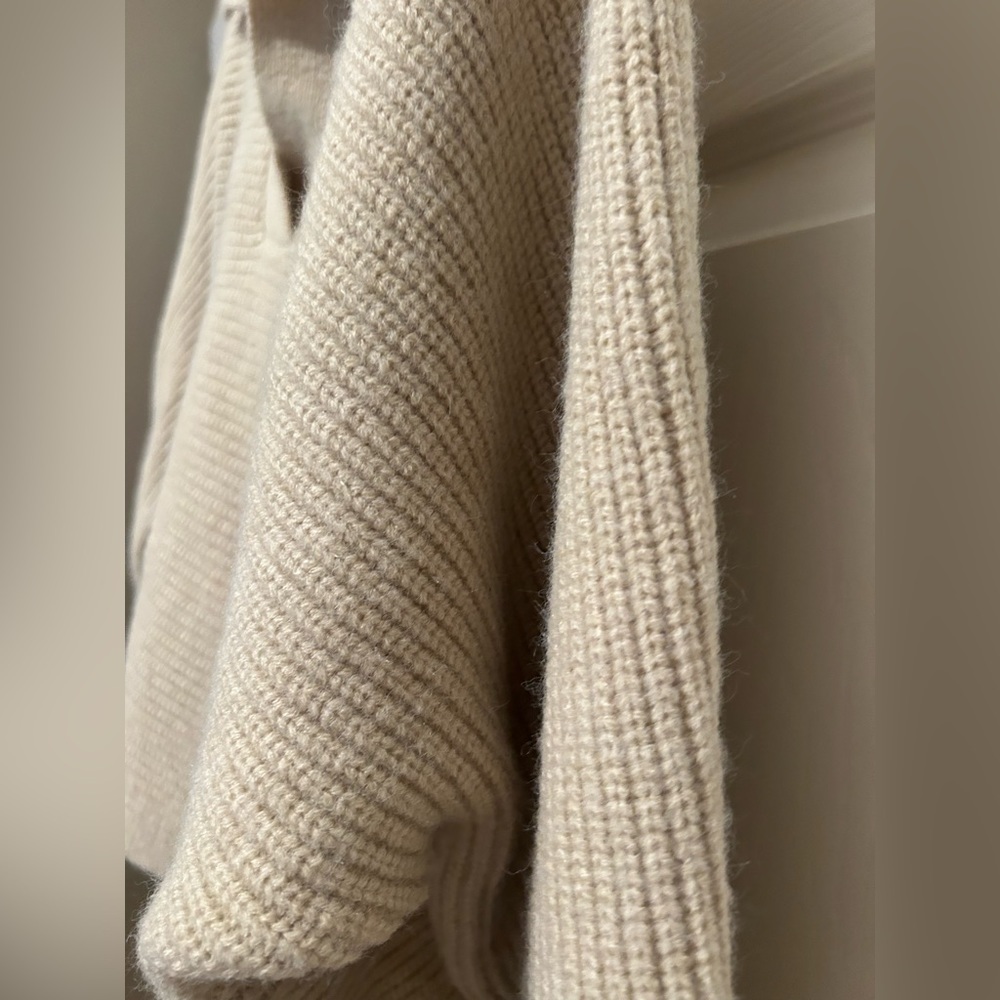 NWOT Amazon.com Collared Beige Sweater - Picture 4 of 9